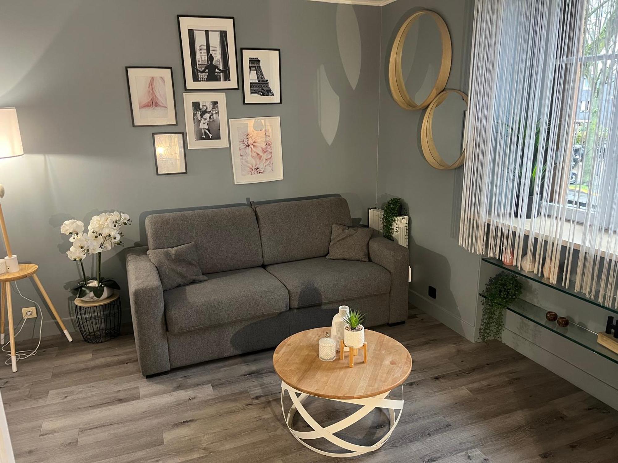 Charment Apartment